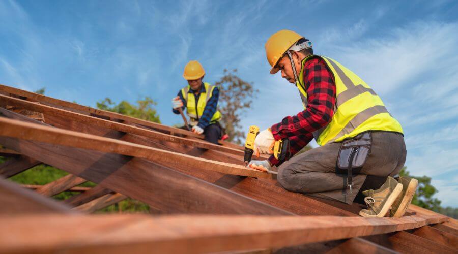 Professional Flat Roofing Installation services in Minto, ND